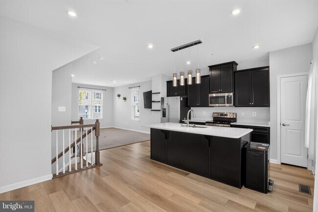 Building Photo - 151 Seldovia Dr