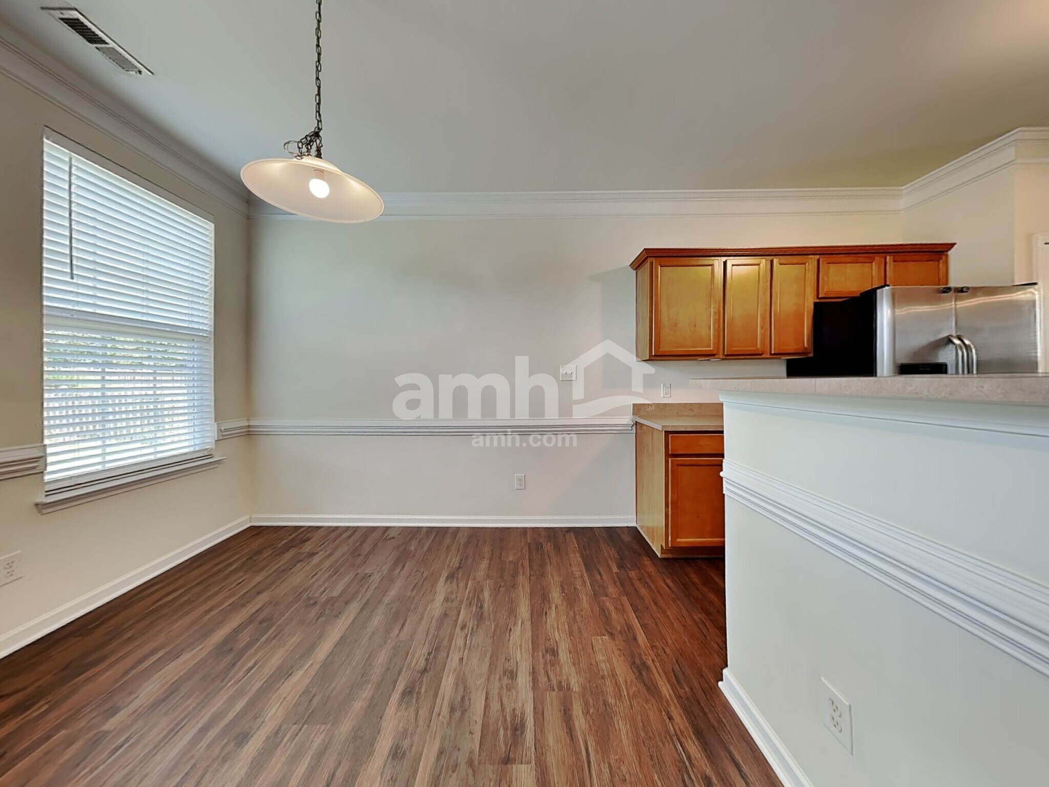 Building Photo - 1416 Paulonia Way