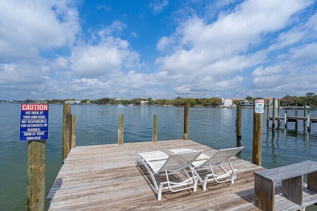 Building Photo - 334 Bluefish Dr