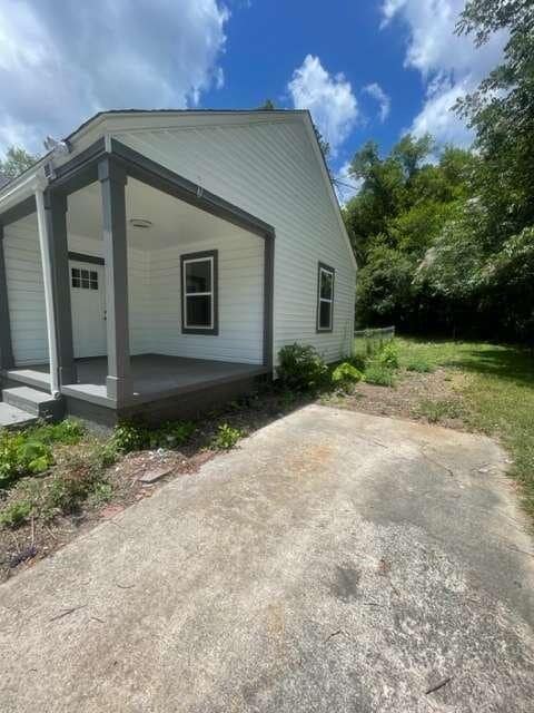 Building Photo - 1227 Burton Ave