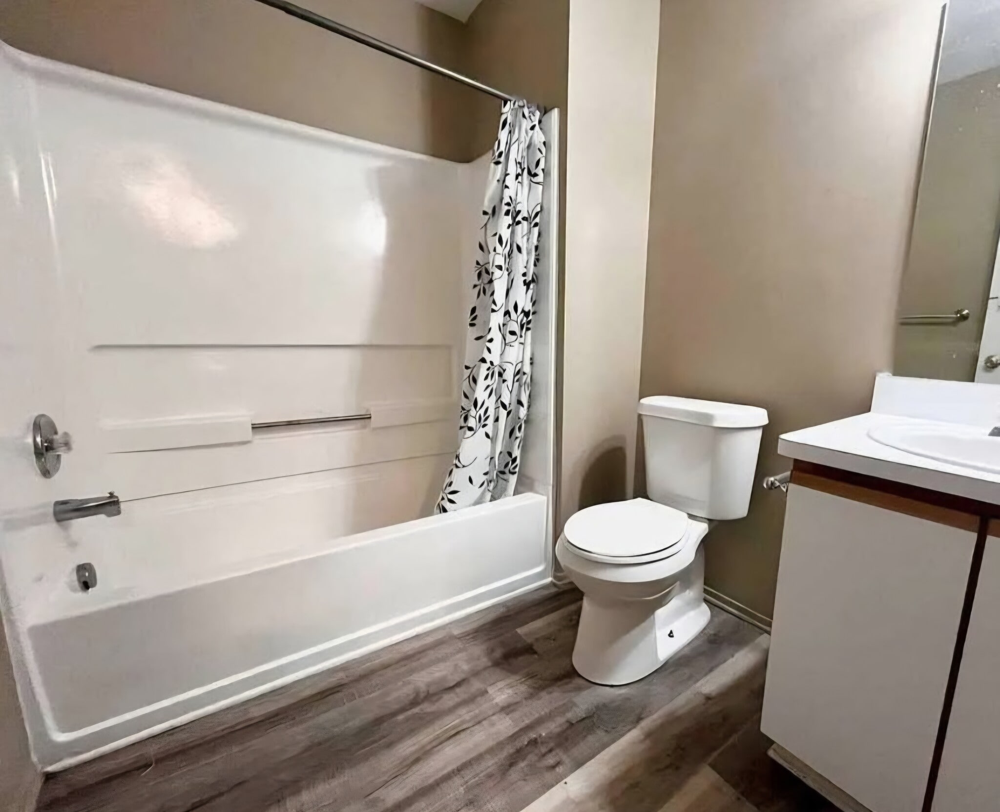 More photos - 15650 Stone Crossing Dr