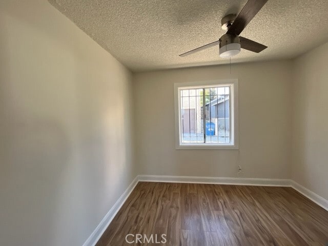 Building Photo - 976 W 23rd St