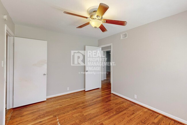 Building Photo - 3 bedroom Single Story Home for Rent in Sh...