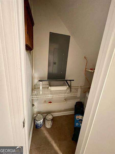 Building Photo - 8940 Bay Dr