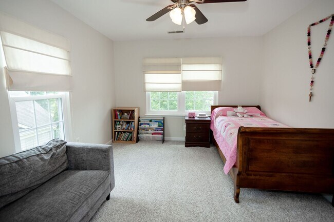 Building Photo - Coming Soon - Great find in Victory Lakes/...