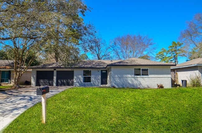 Primary Photo - 4434 McCleester Dr