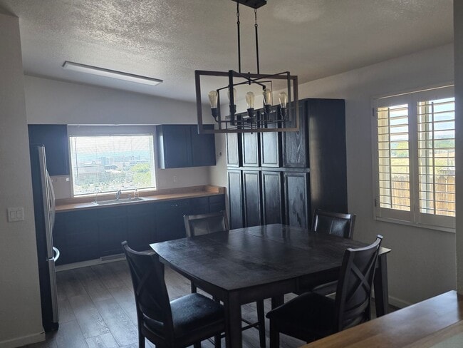Building Photo - 774 Diogenes Dr