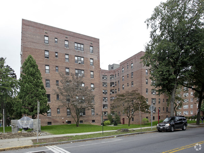 Primary Photo - Vernon Manor Co-operative Apartments