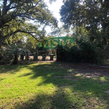 Building Photo - APPLICATION PENDING!! Eastside location