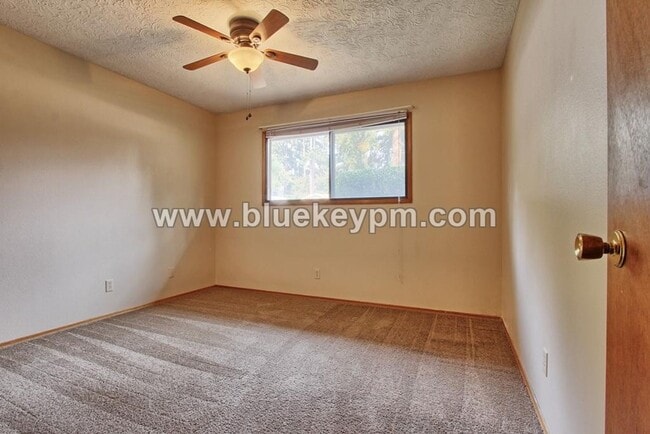 Building Photo - 3 Bed/ 2 Bath Home Near Legacy High School and Firstenburg Community Center