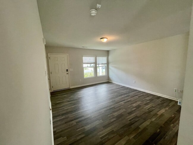 Building Photo - 3818 Miller Dr