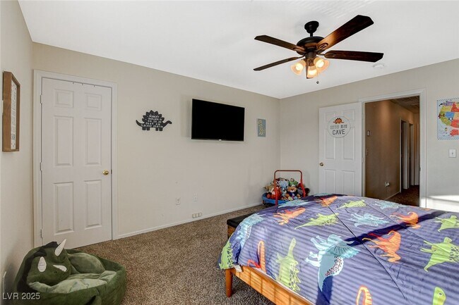 Building Photo - 10988 Salernes St