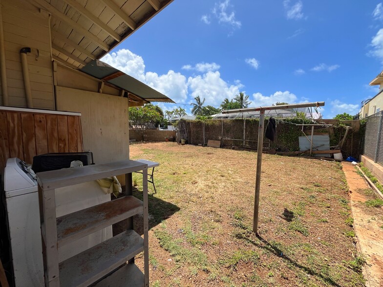 Building Photo - 91-525 Hapalua St
