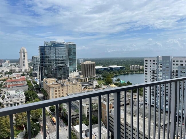 Building Photo - 155 S Court Ave