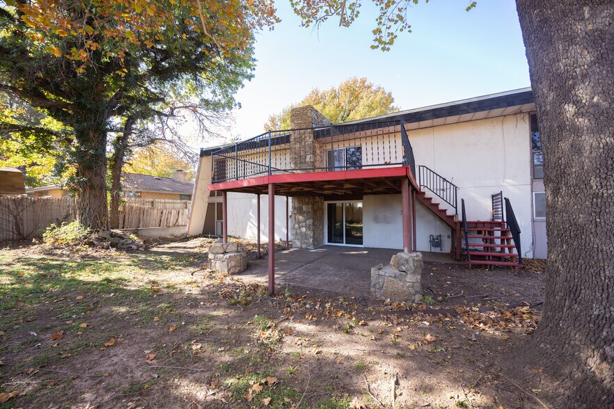 Building Photo - 109 N 10th St