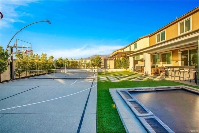 Building Photo - Stunning and Spacious 5BR 3BA Home w/ Solar Panels + Community Pool + Basketball/Tennis Court + S...