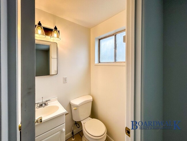 Building Photo - 3140 S 3200 W