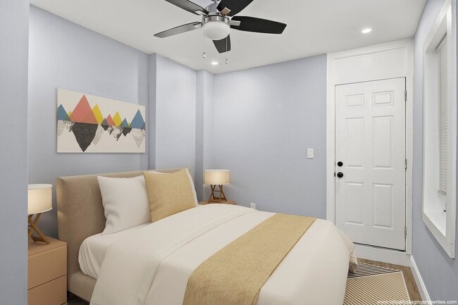 Building Photo - Beautifully renovated 3BR/3.5BA in Upper F...