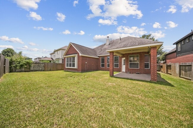 Building Photo - 12 Palomar Dr