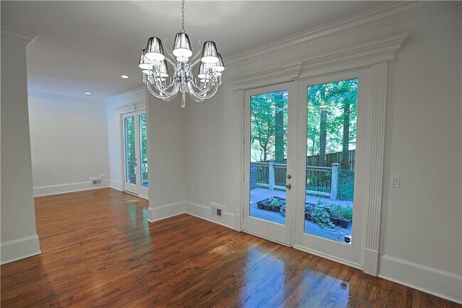 Building Photo - 1296 Lenox Park Blvd NE