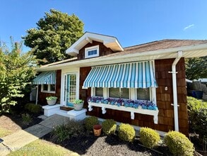 Building Photo - 2116 4th Ave