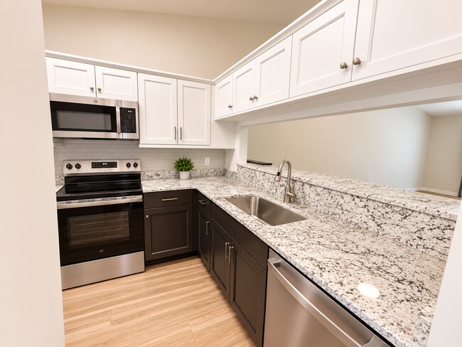 Building Photo - 373 Tinkerview Dr