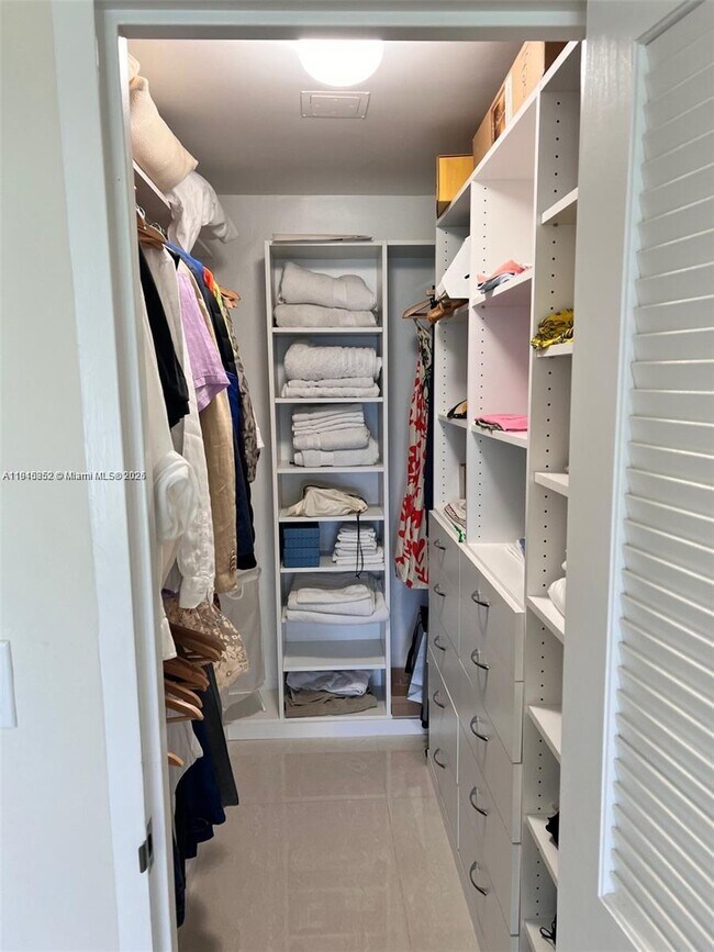 Building Photo - 10275 Collins Ave