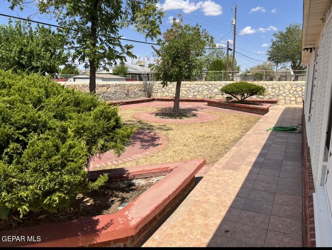 Building Photo - 6447 Navajo Ave