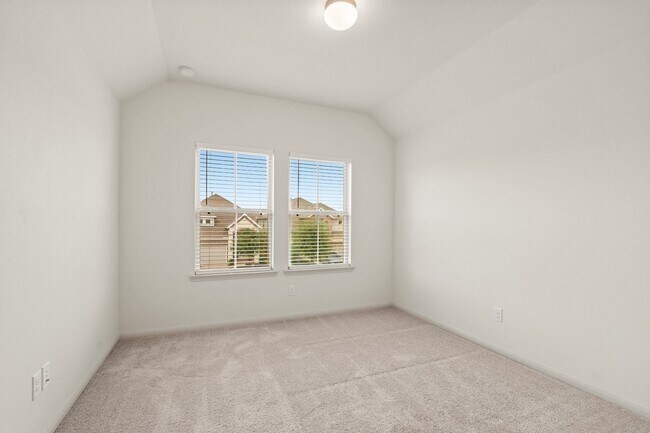 Building Photo - 6018 Bristol Spur Ln