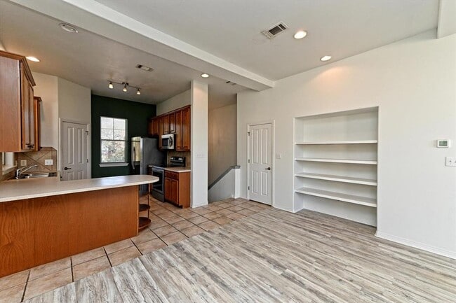 Building Photo - 4307 Eck Ln