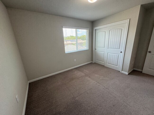 Building Photo - NEAR MEDICAL CENTER  |  GATED COMMUNITY   | 3 BEDROOMS  |  2.5 BATHS