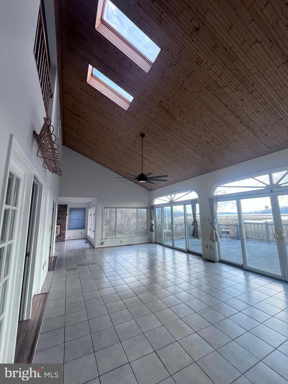 Building Photo - 3012 Cruiser Dr