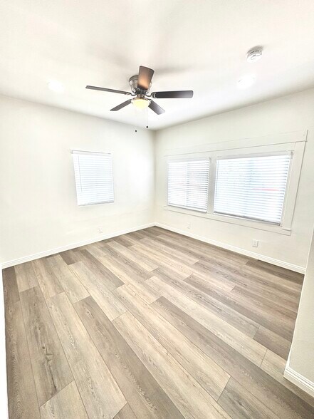 Building Photo - 106 S Pacific Ave