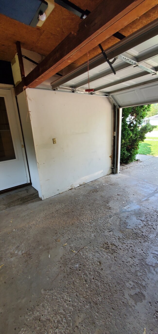 Building Photo - 1163 Higgins Ave