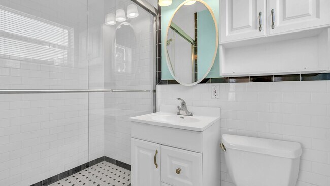Building Photo - 3bed/2bath Home Off Treasure Island Causew...