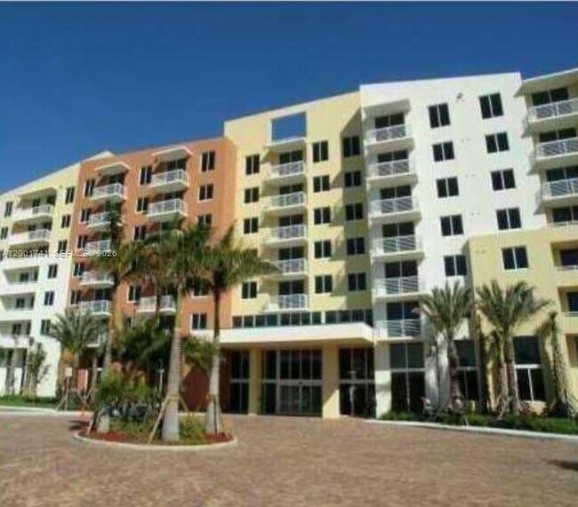 Building Photo - 2775 NE 187th St