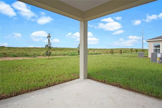 Building Photo - 616 Royal Palm Dr