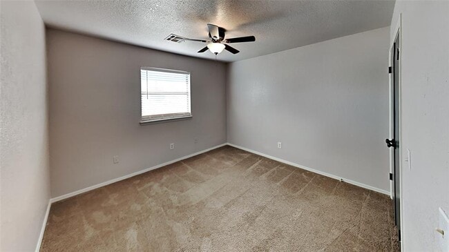 Building Photo - 1012 Dustin Dr