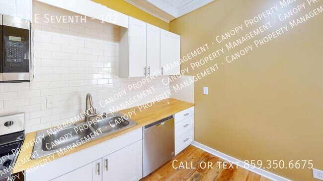 Building Photo - 227 E 7th St