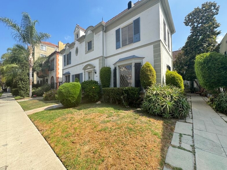 Building Photo - 422 S Detroit St