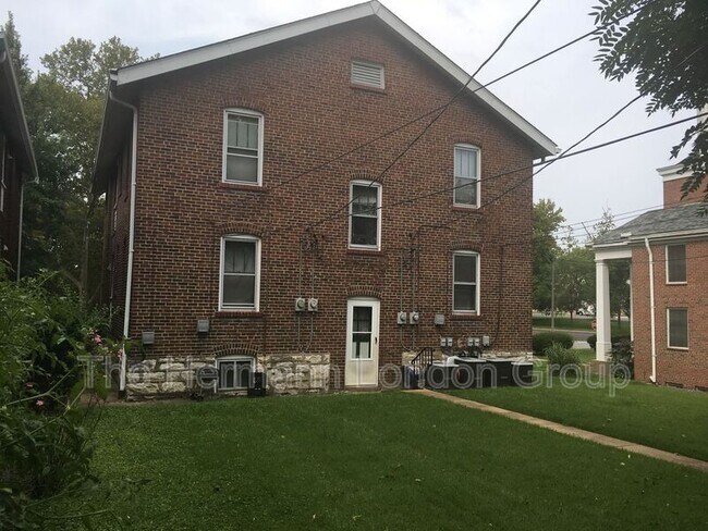 Building Photo - 4515-4517 Rosa