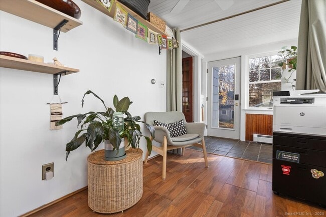 Building Photo - 171 Waite St