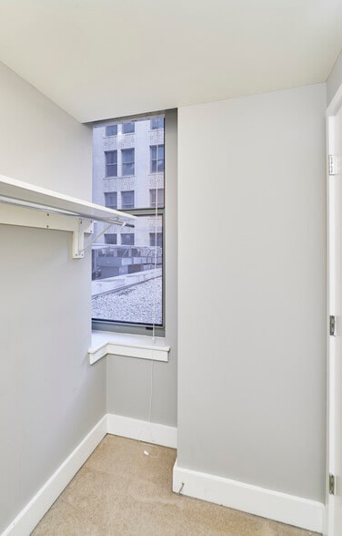 Master bedroom walk in closet - 314 N Broadway