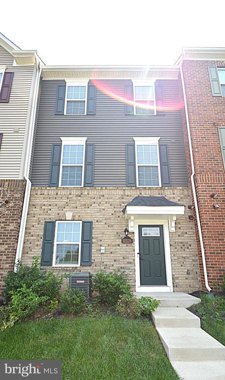 Building Photo - 11328 Willow Green Cir