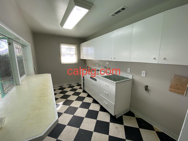 Building Photo - 5939 63rd St