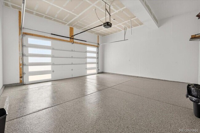 Building Photo - 1407 Rogers Ct