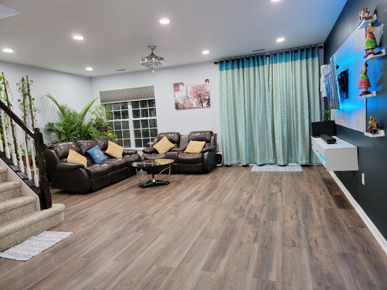 Building Photo - 32 Chatham Ct