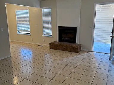 Building Photo - 1900 Dover St