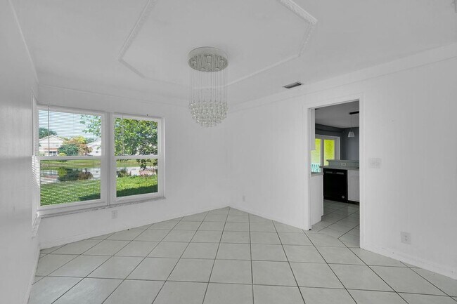 Building Photo - 2865 NW 68th Ln