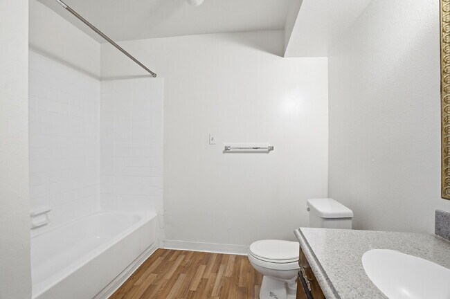 Building Photo - $1,195.95 - 1 Bed, 1 Bath Condo in Denver with Outdoor Patio Space